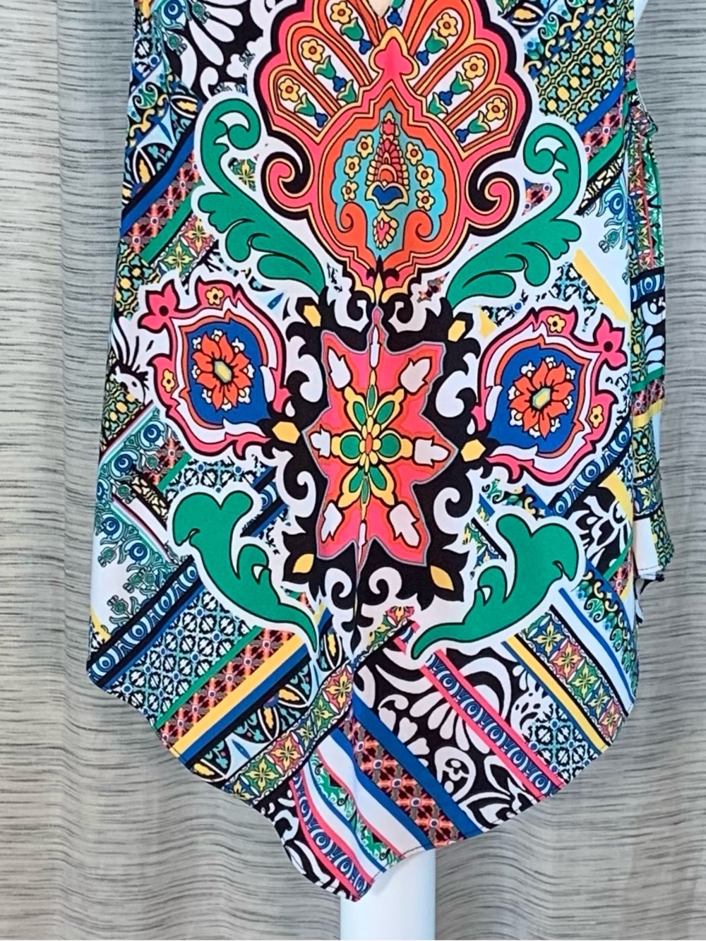Coco Bianco abstract multicolored sleeveless asymmetric top - Picture 10 of 16